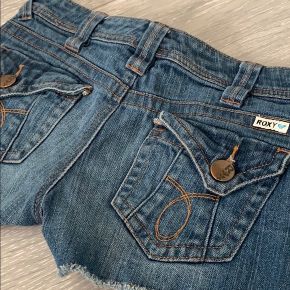 Like New! Roxy Shorts Size 1 (24) - Picture 5 of 5